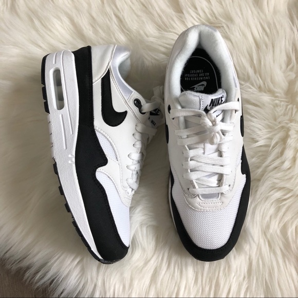Brand New Nike Air Max 1 White + Black - Picture 3 of 8